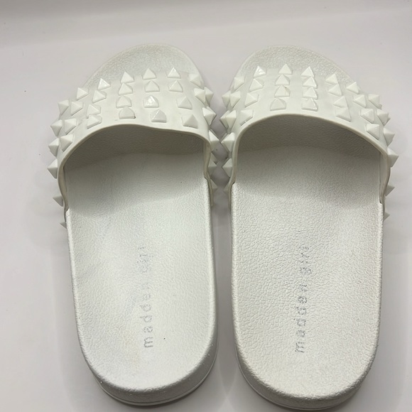Madden Girl studded white slides NWOB - Picture 3 of 5